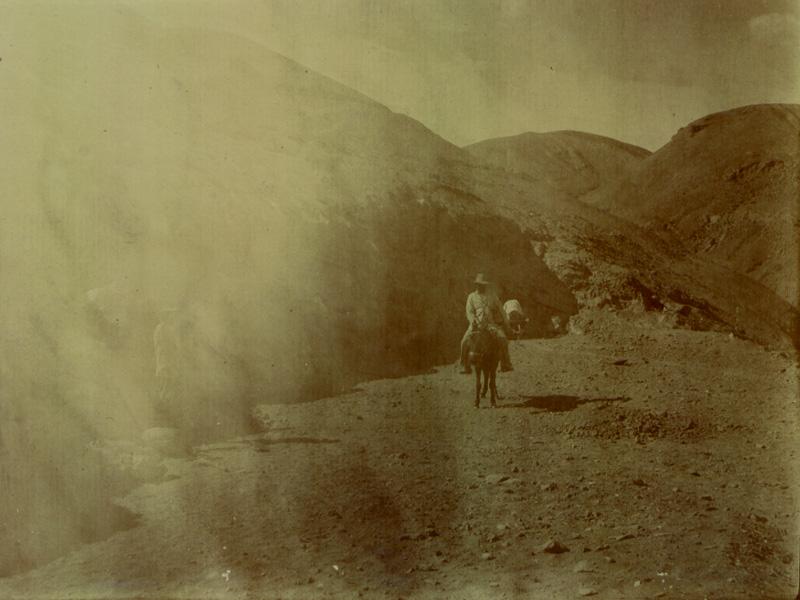 Hombre a caballo 1 Hombre a caballo 1