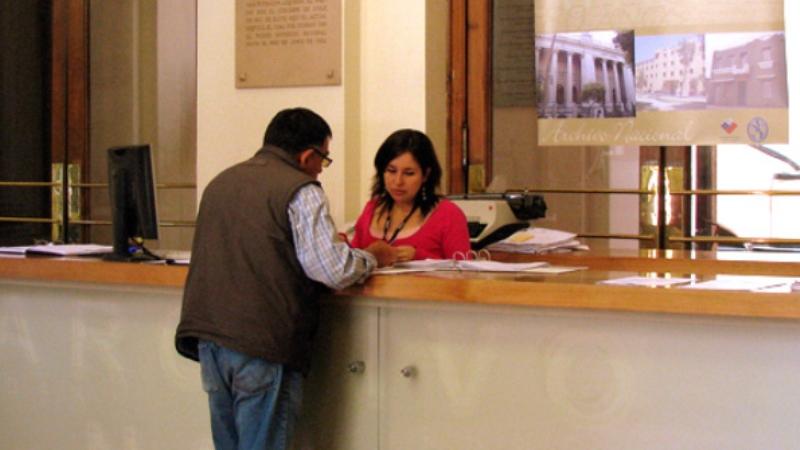Atención en Archivo Nacional de Chile.