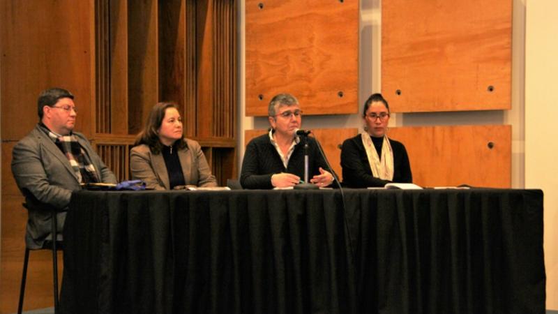 Seminario sobre archivos en el Teatro Municpal de Chillán.