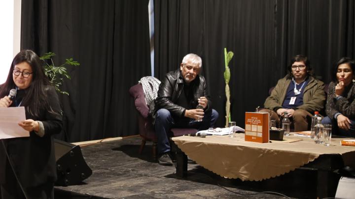 Personas en una charla.