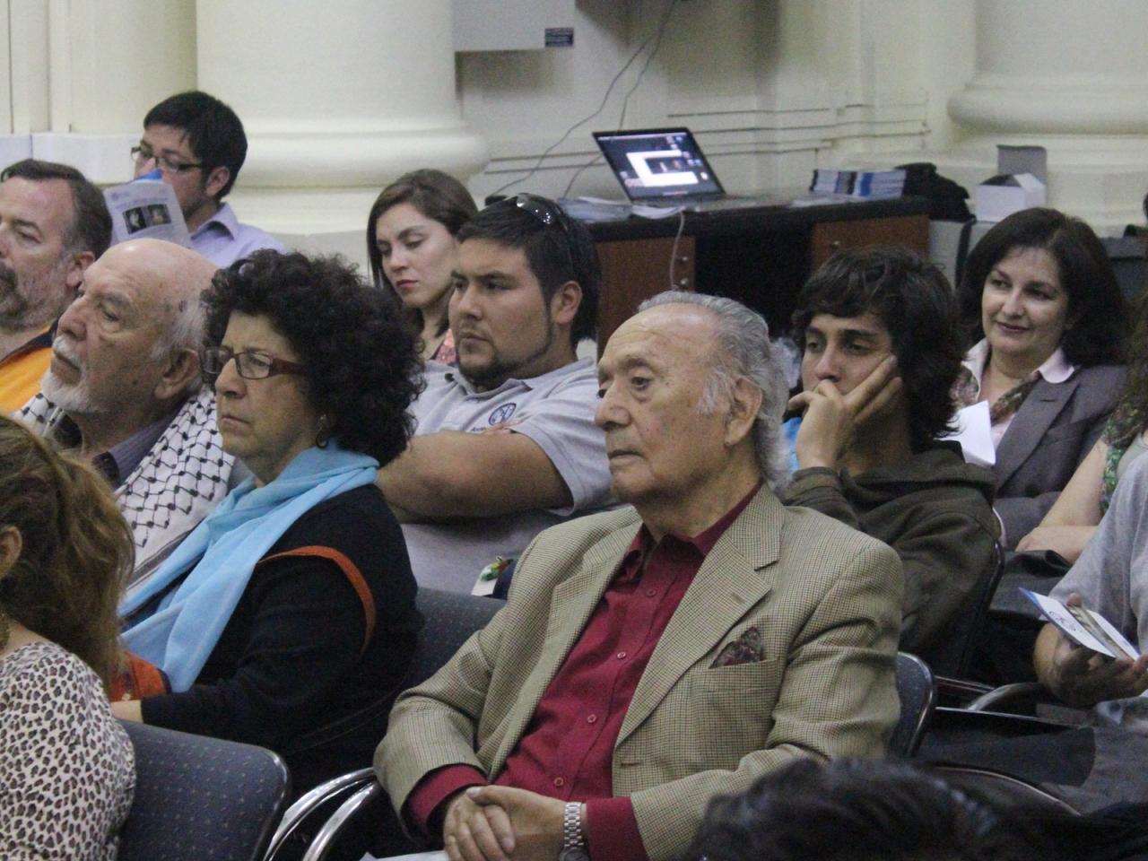 Asistentes a la exhibición del documental.