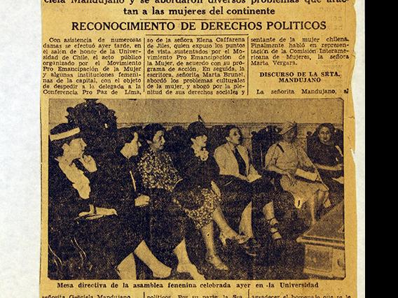 Noticia del diario La Nación (diciembre, 1938). AMG, Fondo Elena Caffarena, caja 5.
