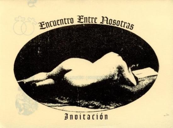 Mujer de espalda desnuda.