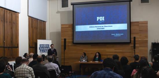 Personas en una charla.