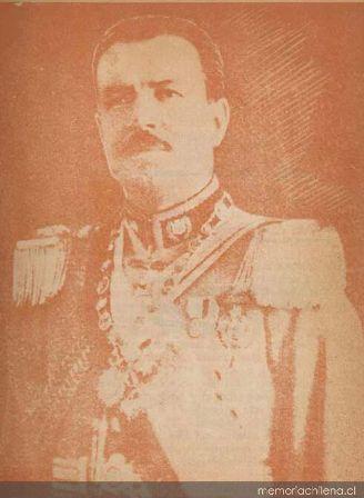 Carlos Ibáñez del Campo, en uniforme de parada.