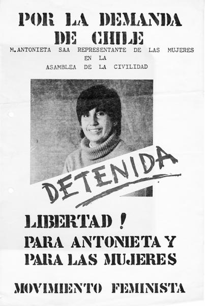 Afiche por la libertad de María Antonieta Saa, representante de las mujeres en la Asamblea de la Civilidad (1986). AMG, Fondo Elena Caffarena Morice, Caja 7. Afiche por la libertad de María Antonieta Saa, representante de las mujeres en la Asamblea de la Civilidad (1986). AMG, Fondo Elena Caffarena Morice, Caja 7.